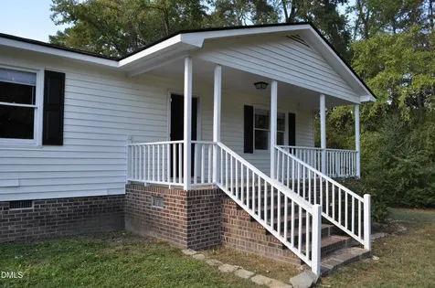 1306 Warren Street Tarboro NC 27886