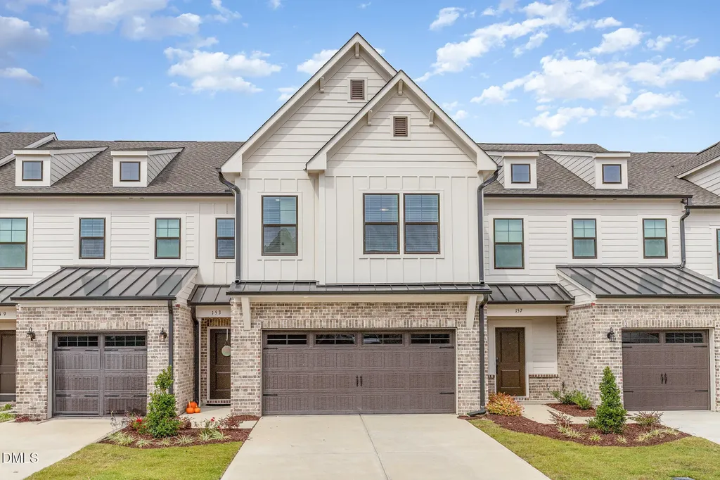 153 N District Avenue Clayton NC 27527