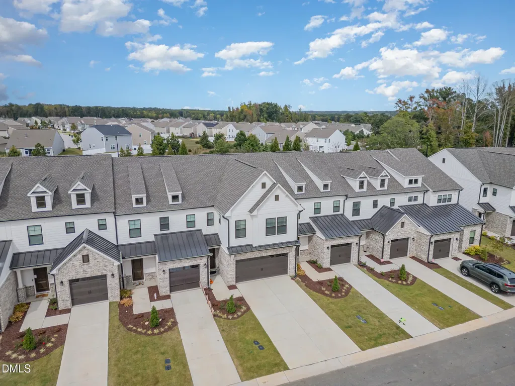 153 N District Avenue Clayton NC 27527