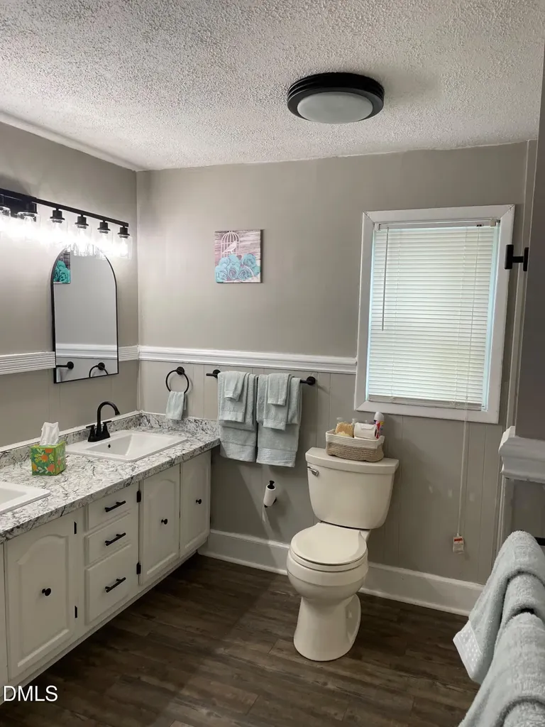 804 E Lizzie Street Selma NC 27576