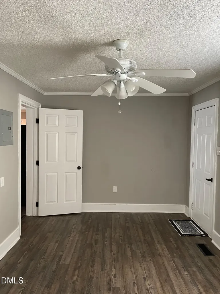 804 E Lizzie Street Selma NC 27576