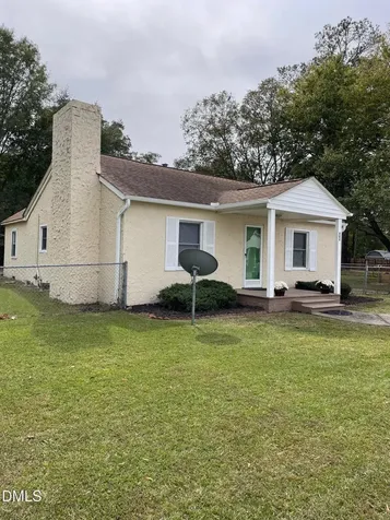 804 E Lizzie Street Selma NC 27576
