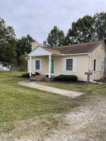 804 E Lizzie Street Selma NC 27576