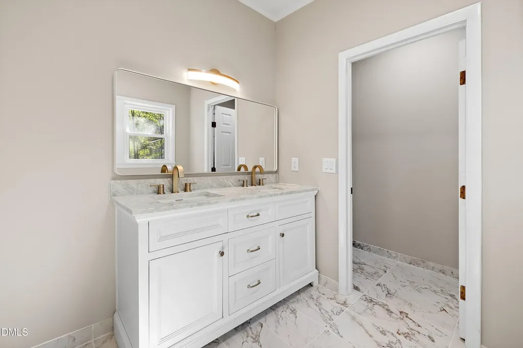 411 W I Street Erwin NC 28339