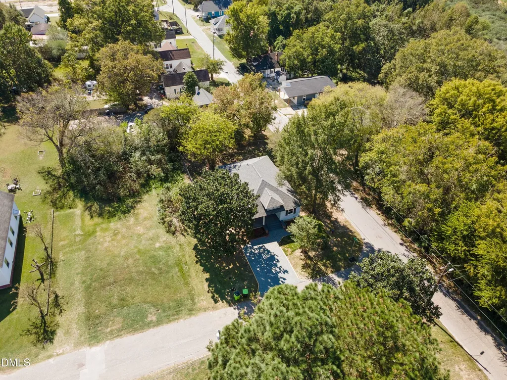 411 W I Street Erwin NC 28339