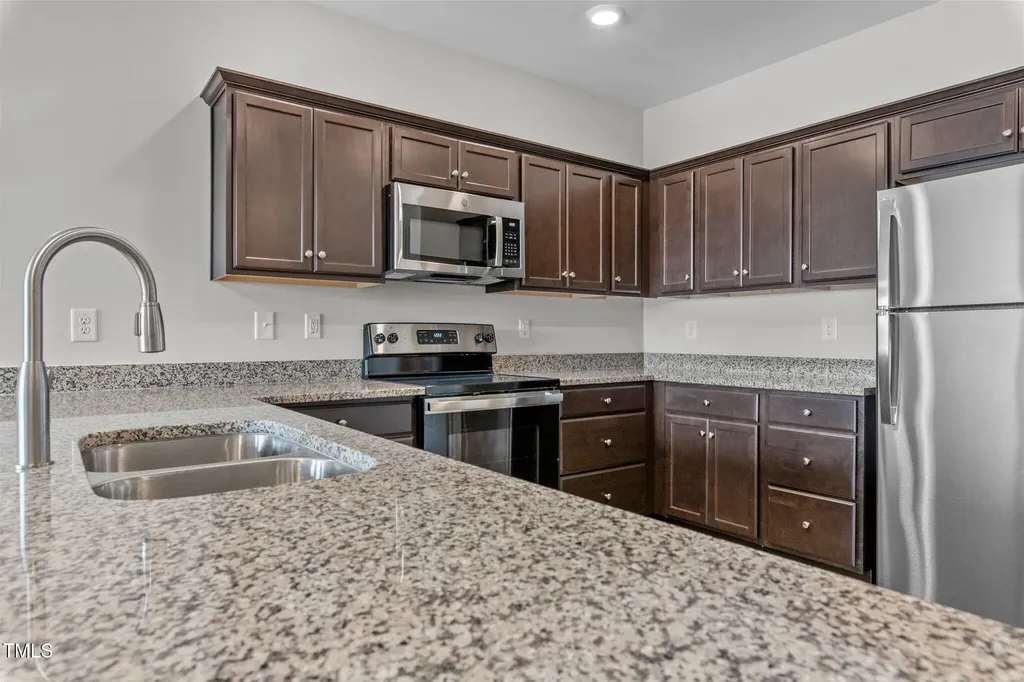 170 Grove Circle Lillington NC 27546