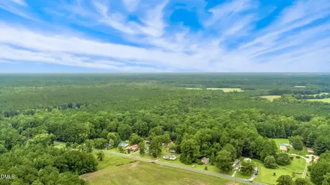 1461 Core Point Road Blounts Creek NC 27814