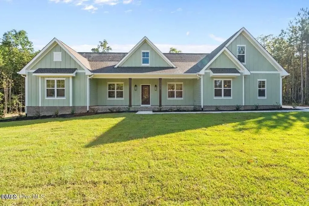 150 Hickory Pointer Way Cameron NC 28326