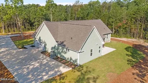 150 Hickory Pointer Way Cameron NC 28326