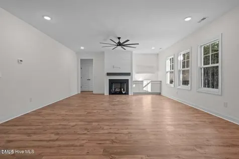 150 Hickory Pointer Way Cameron NC 28326