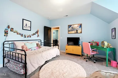 39 Monteith Drive Chapel Hill NC 27516