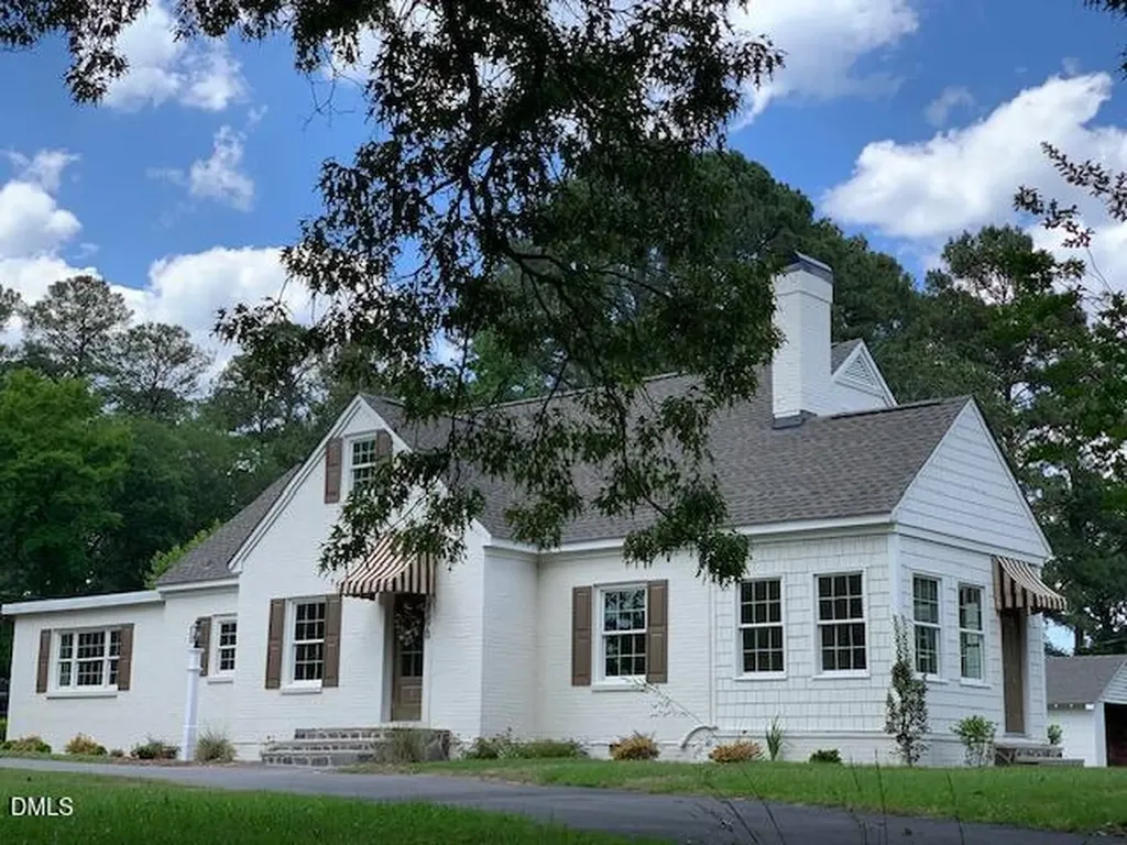 706 W Front Street Lillington NC 27546
