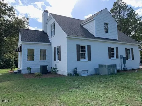 706 W Front Street Lillington NC 27546