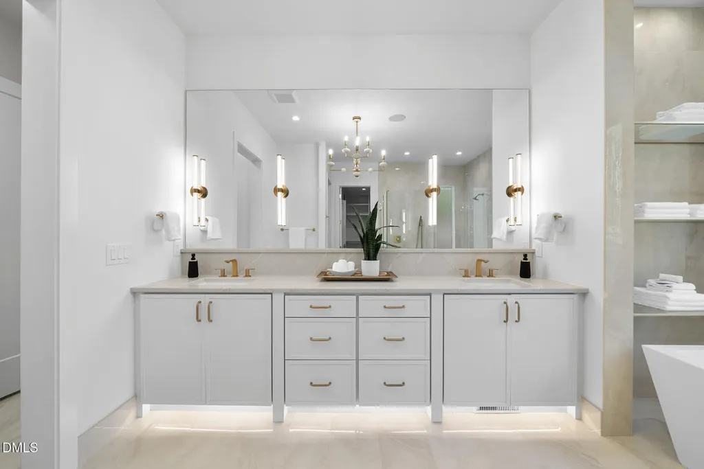 7608 Falls Creek Lane Raleigh NC 27614