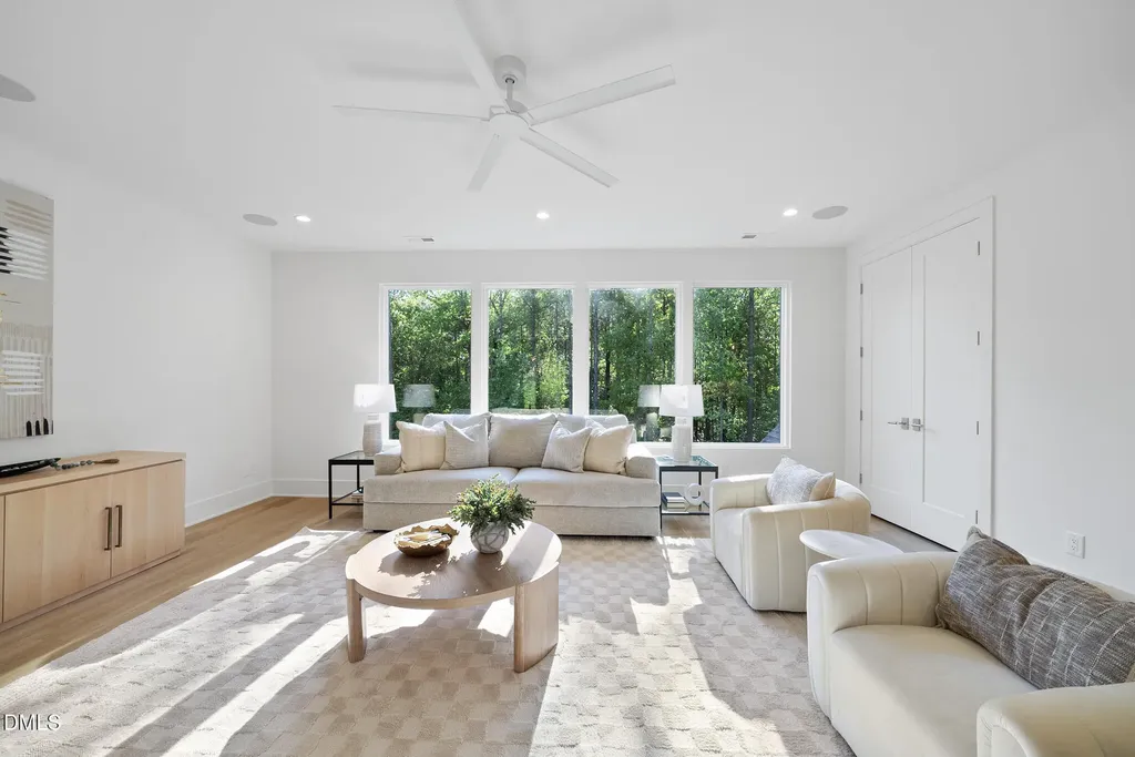 7608 Falls Creek Lane Raleigh NC 27614