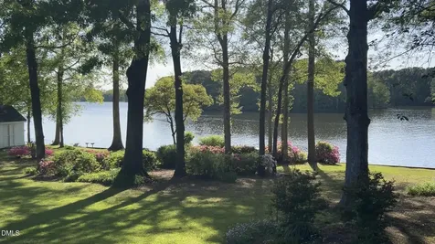 6992 Riverpoint Road Elm City NC 27822