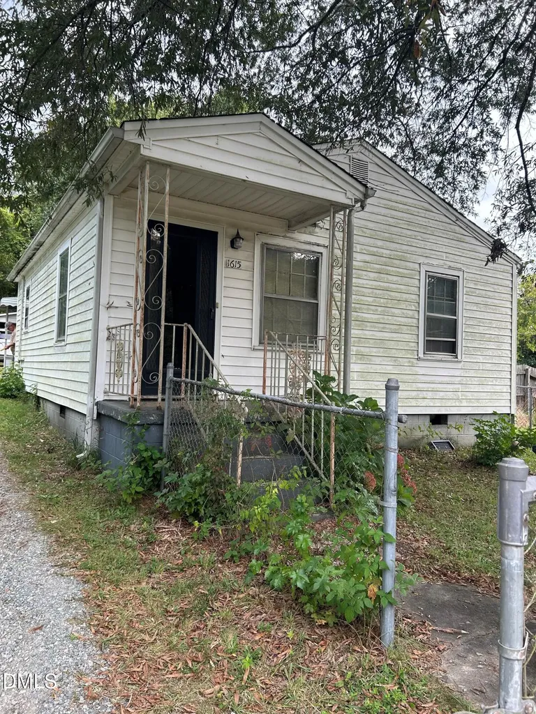 1615 Preston Street Burlington NC 27217