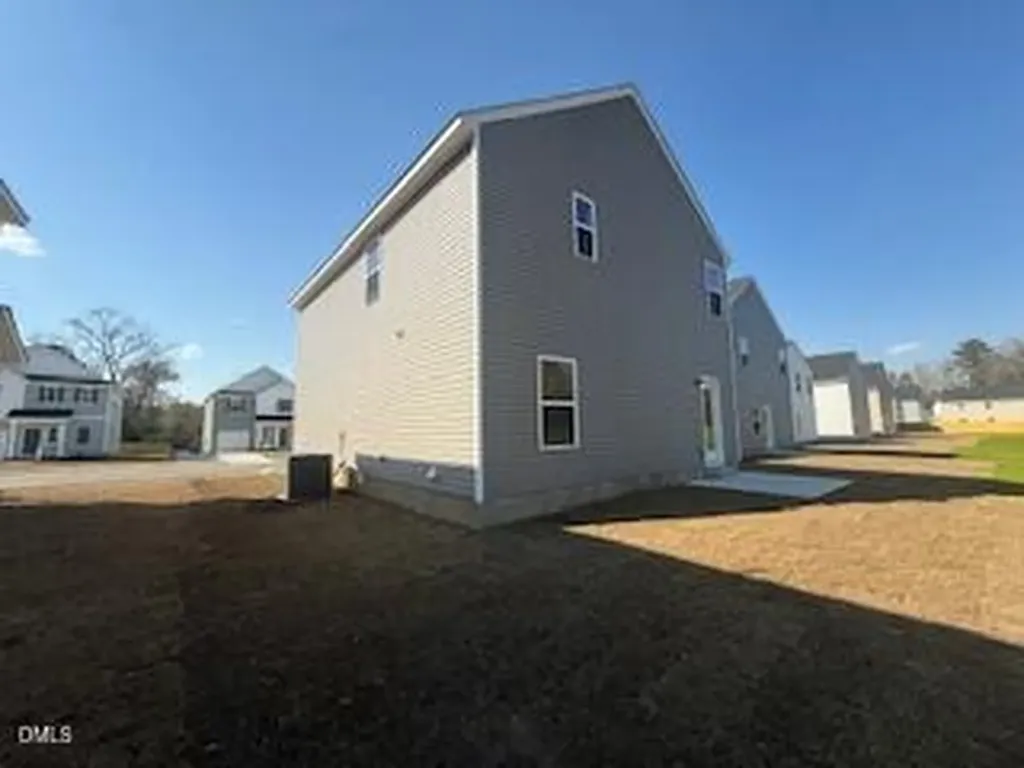 48 Stout Landing Dunn NC 28334