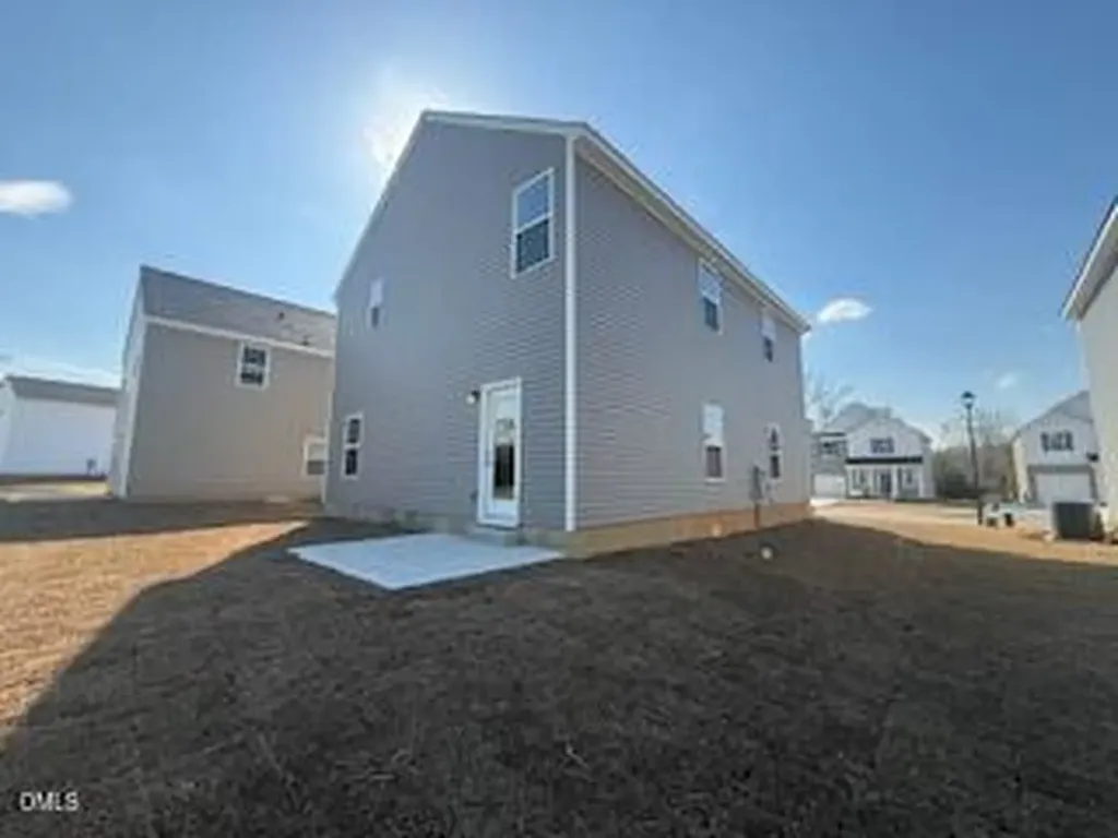 48 Stout Landing Dunn NC 28334
