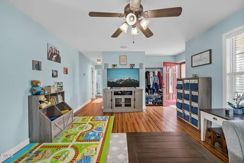 96 Sugarhill Drive Zebulon NC 27597