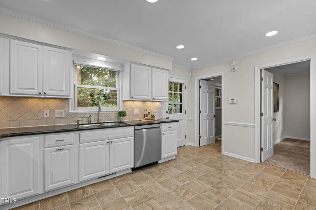 6925 Valley Lake Drive Raleigh NC 27612