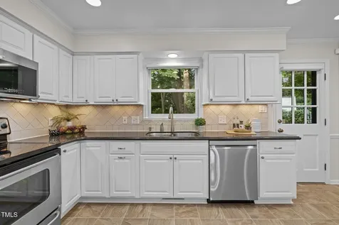 6925 Valley Lake Drive Raleigh NC 27612