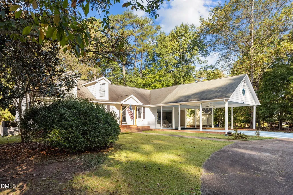 9812 Chris Drive Raleigh NC 27603