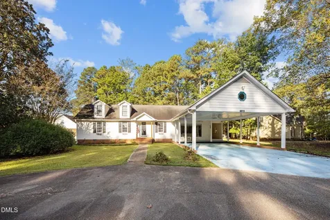 9812 Chris Drive Raleigh NC 27603