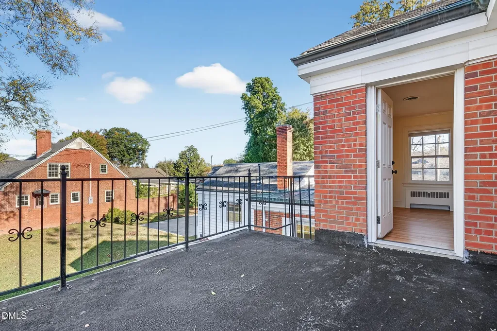 110 S Layton Avenue Dunn NC 28334