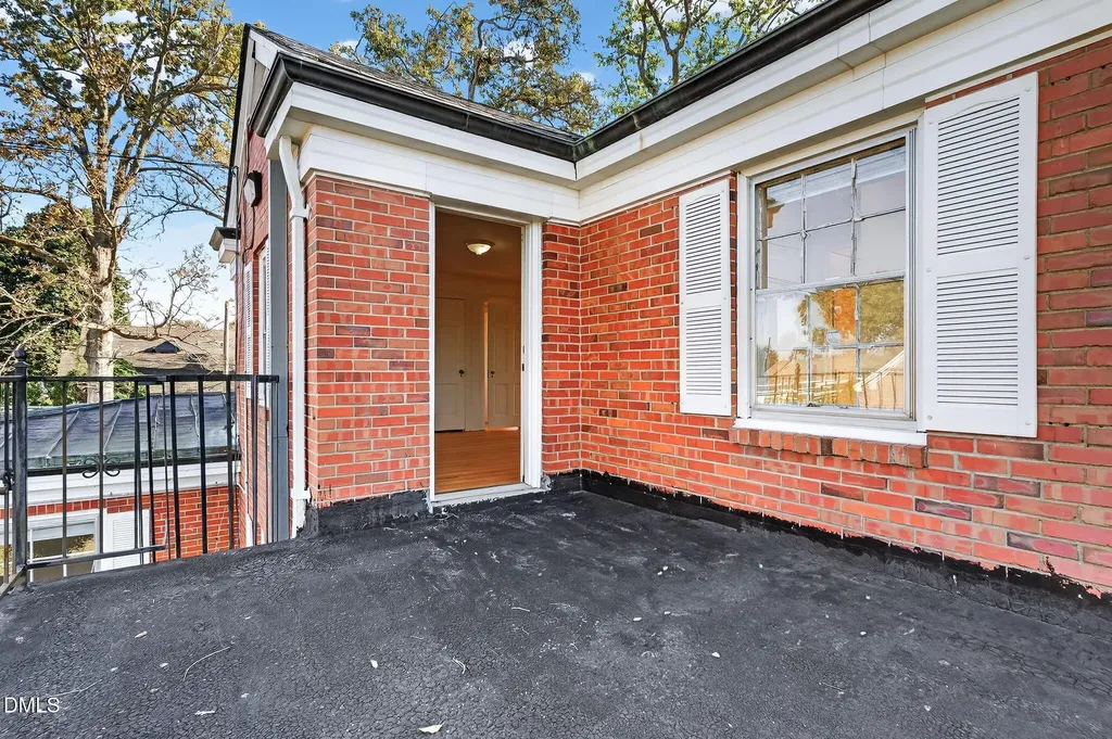 110 S Layton Avenue Dunn NC 28334
