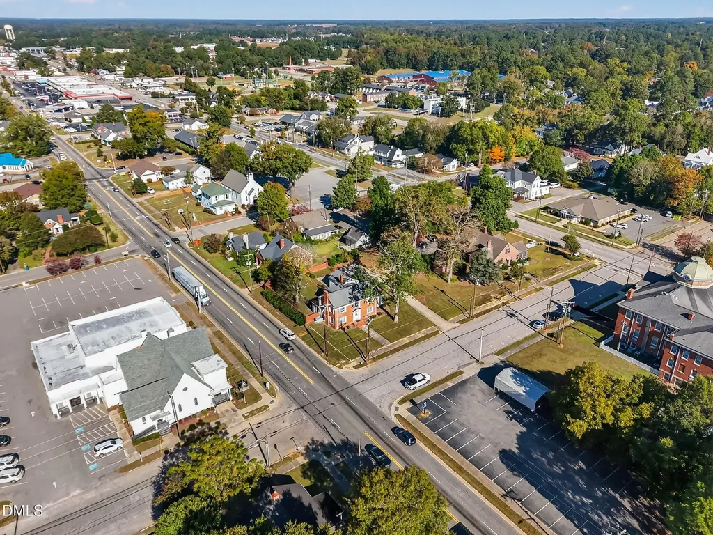 110 S Layton Avenue Dunn NC 28334
