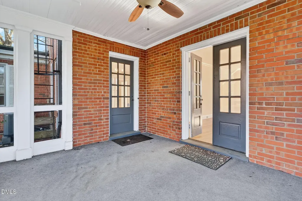 110 S Layton Avenue Dunn NC 28334