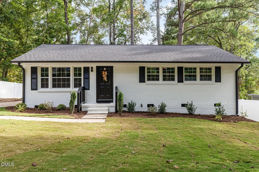 3204 Friar Tuck Road Raleigh NC 27610