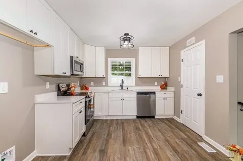 3204 Friar Tuck Road Raleigh NC 27610