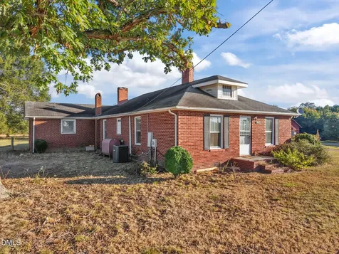 8794 Old 421 Road Liberty NC 27298