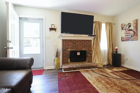 1711 Hanover Court High Point NC 27265