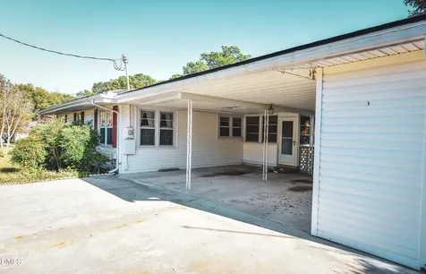 813 N Church Street Zebulon NC 27597