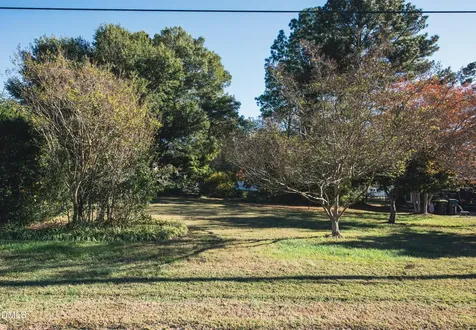 813 N Church Street Zebulon NC 27597