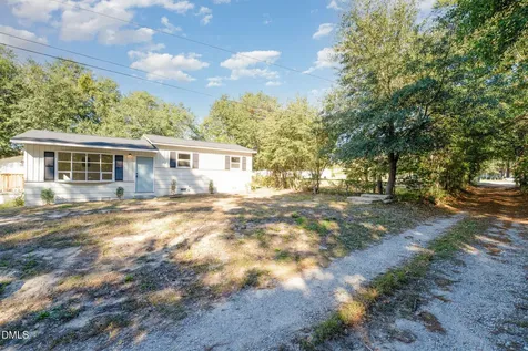 2714 George Owen Road Fayetteville NC 28306
