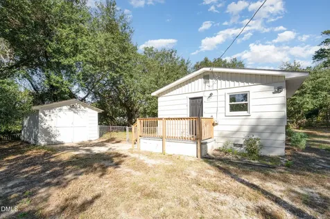 2714 George Owen Road Fayetteville NC 28306