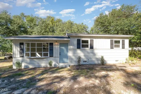 2714 George Owen Road Fayetteville NC 28306