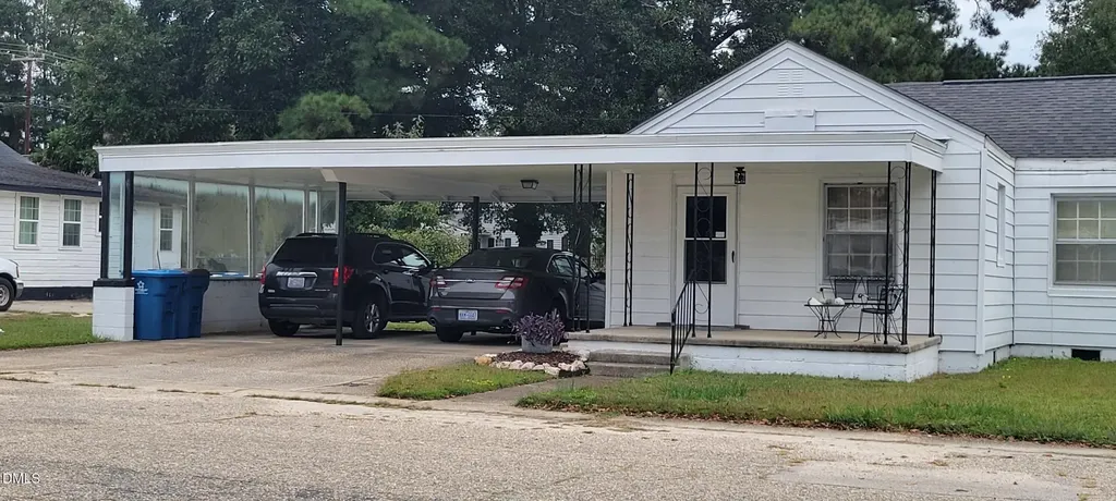 906 N Mckay Avenue Dunn NC 28334