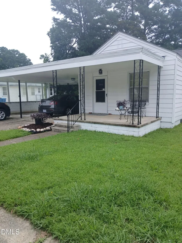 906 N Mckay Avenue Dunn NC 28334
