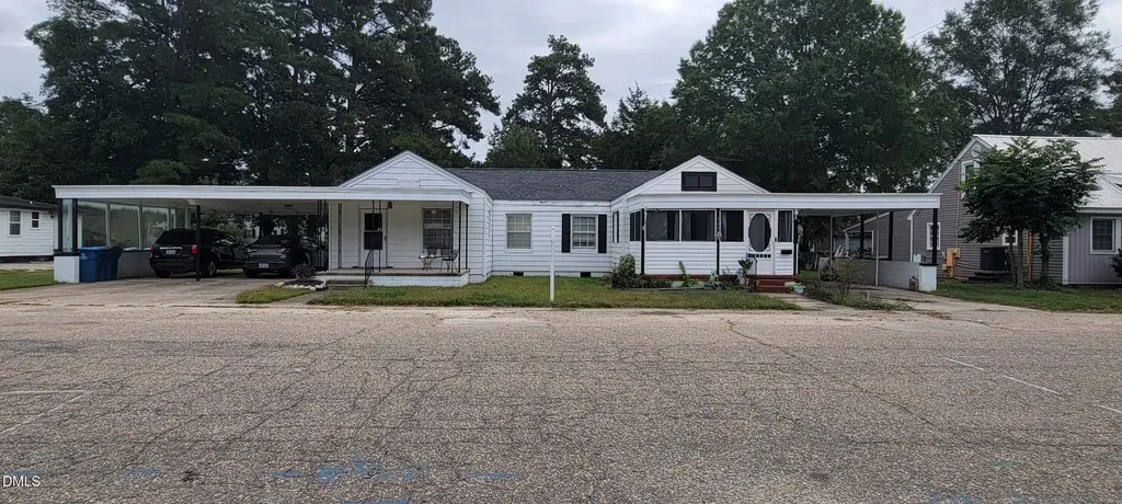 904 N Mckay Avenue Dunn NC 28334