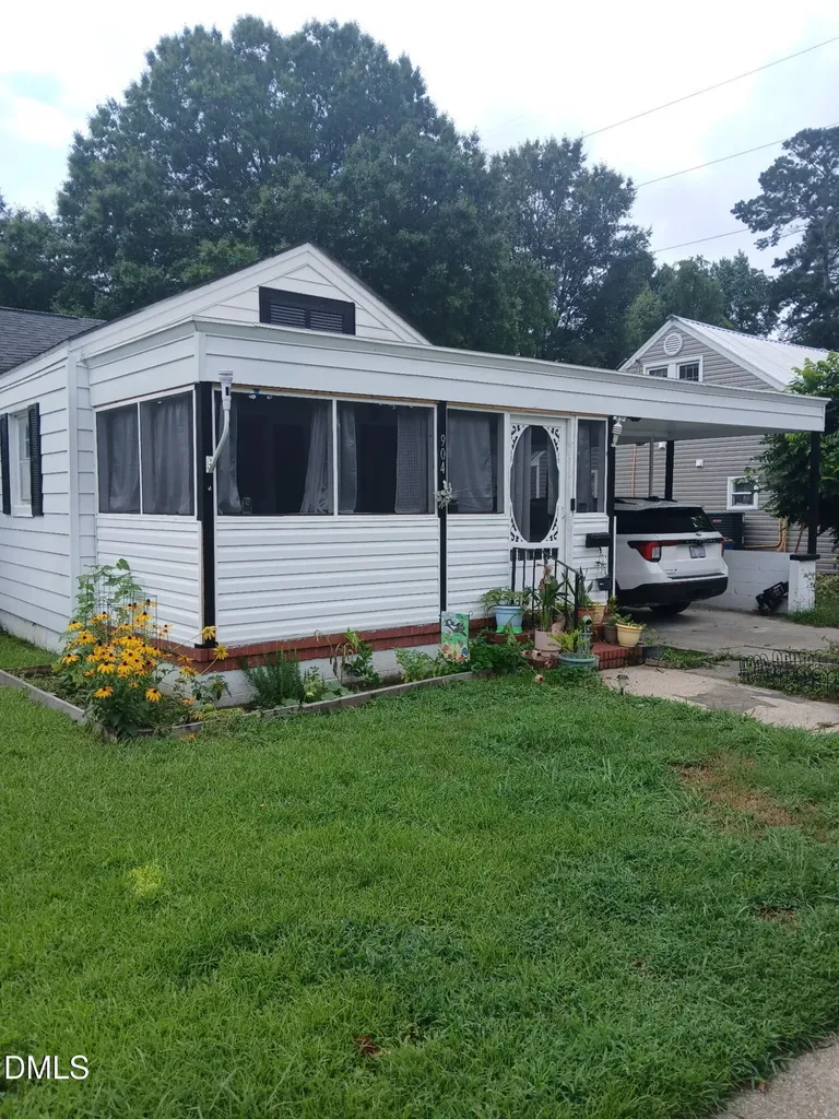 904 N Mckay Avenue Dunn NC 28334