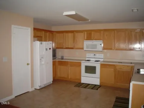 6005 Namozine Court Raleigh NC 27610