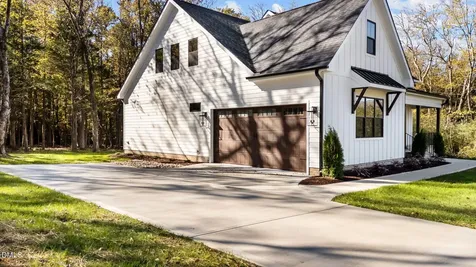 1100 Waterstone Lane Henderson NC 27537