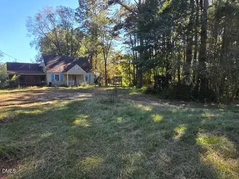 9385 Us 301 Highway Four Oaks NC 27524