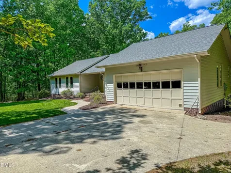 11 Denada Path Roxboro NC 27574
