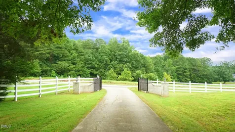 8509 Stagville Road Bahama NC 27503